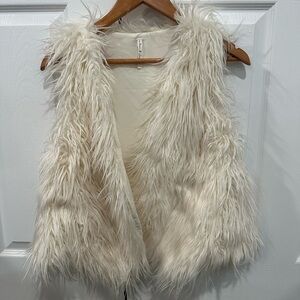 Faux Fur Vest in Cream
